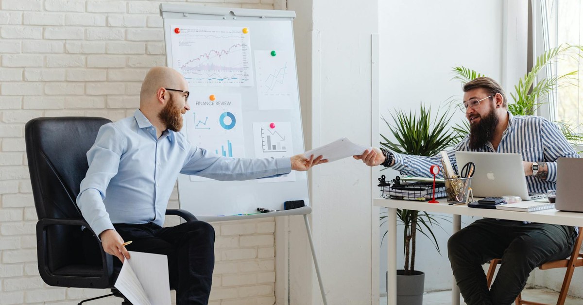 Strategic AI Adoption in Construction Businesses: A Senior Adviser's Blueprint for Non-Disruptive Implementation