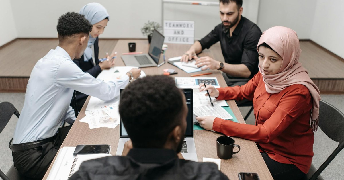 AI Adoption in Poland Business: A Strategic Imperative for Global Leaders