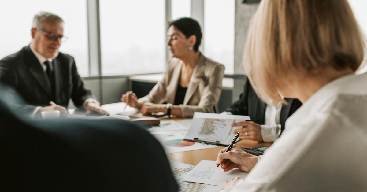 Optimising Legal Operations: The Strategic Impact of AI Automation Legal Document Review Time Savings