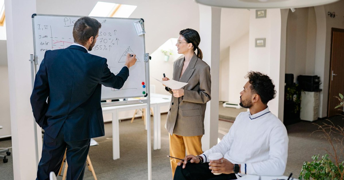 Beyond the Hype: Strategic AI Tools That Save Time for Leaders
