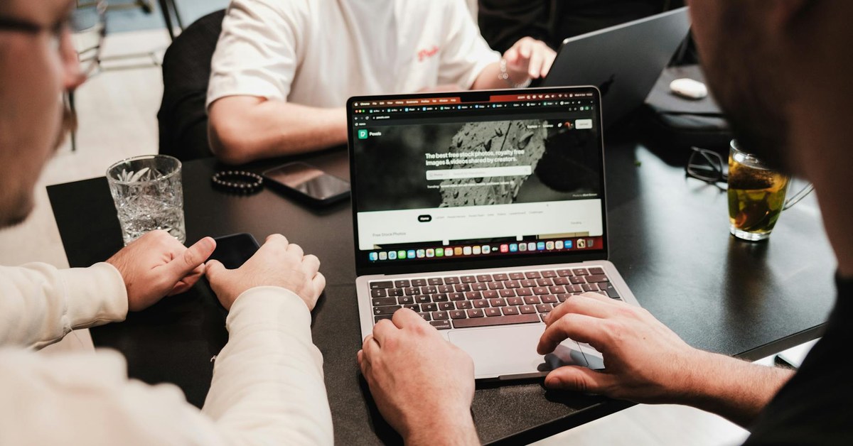 Big Company Processes vs Startup Speed: What Business Leaders Actually Need to Choose