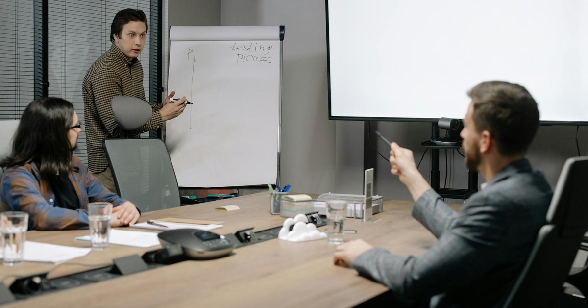 Optimising Black Friday Peak Season Operations Time Management for Sustainable Performance