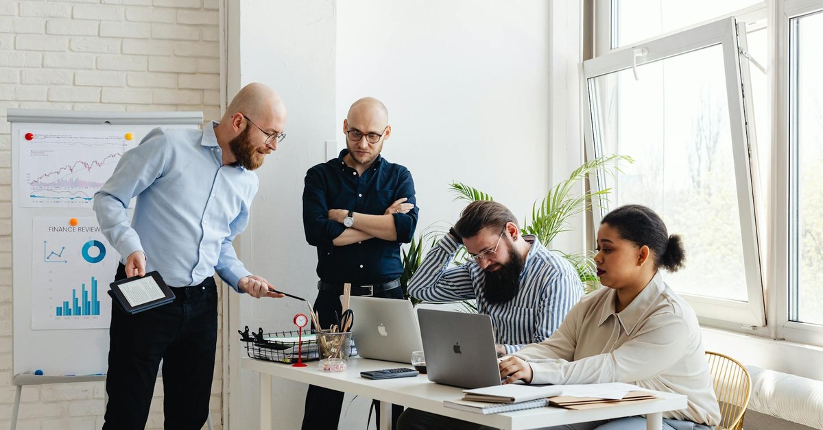 Unveiling Business Efficiency Lessons From Portugal: A Challenge to Conventional Wisdom