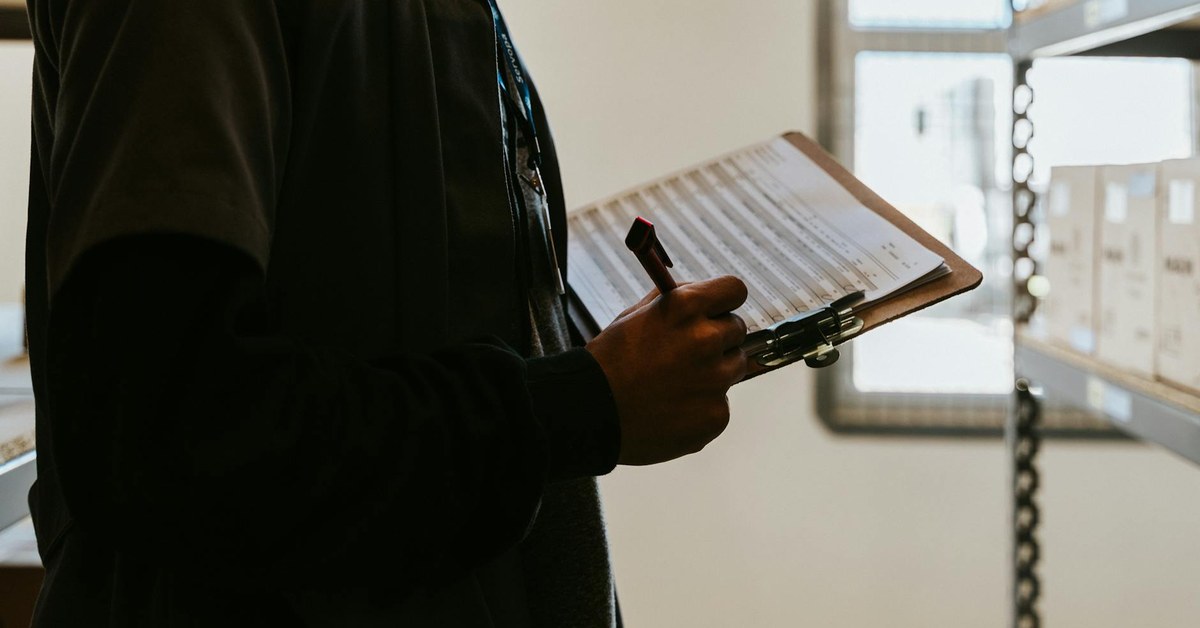 The Illusion of Connection: Unmasking the True Cost of Client Management Inefficiency in Logistics Companies