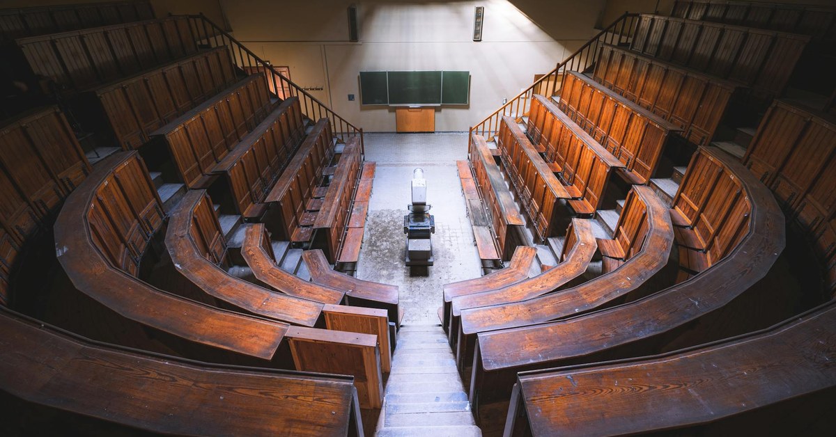 Optimising Cross Selling Efficiency in the Education Sector for Sustainable Growth