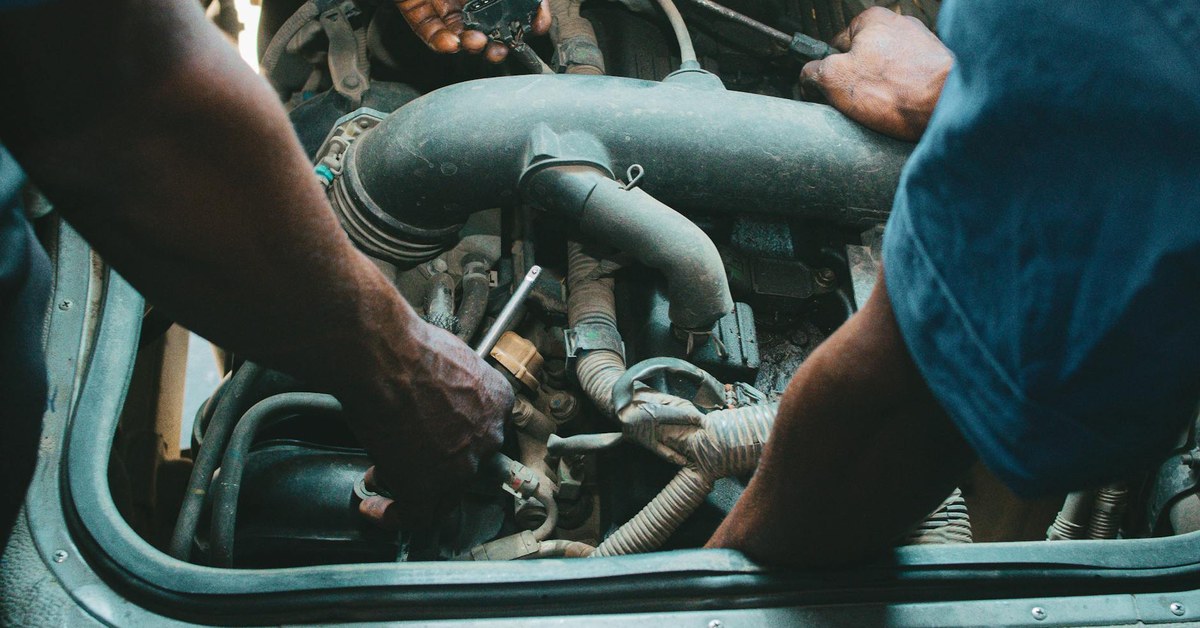 Custom Built Software vs Off The Shelf Software: The Business Efficiency Verdict