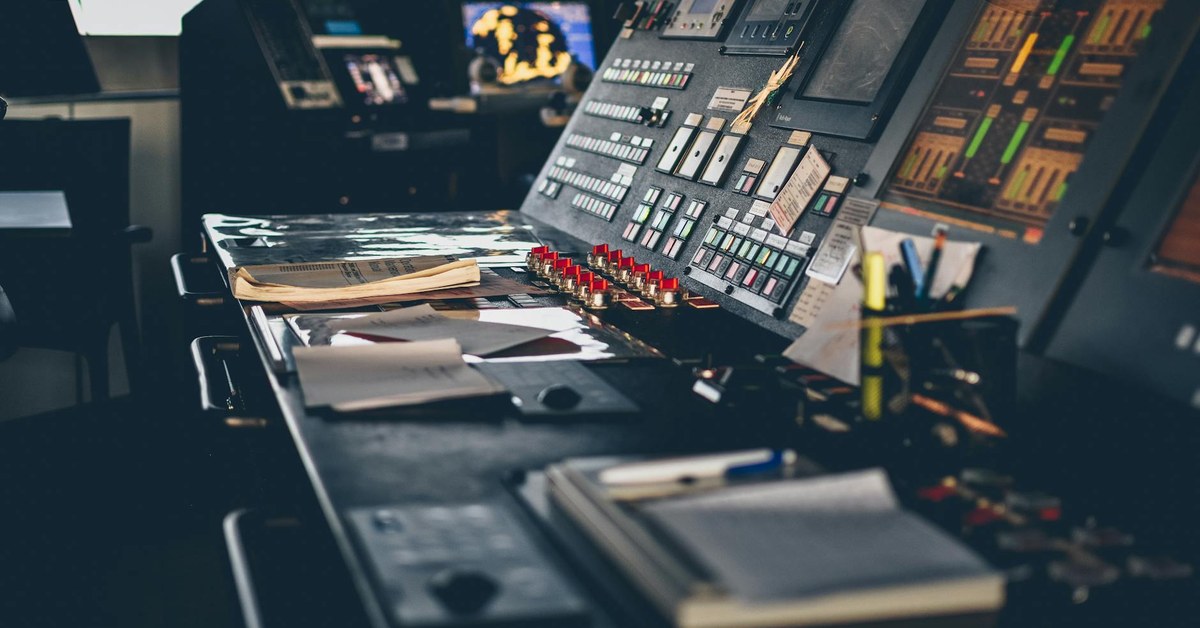Digital Transformation in Consultancy Firms: Separating Efficiency from Complexity