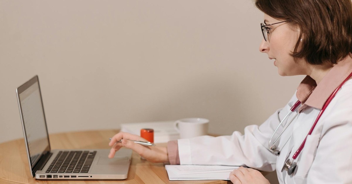 The Strategic Imperative: An Efficiency Assessment for Mid-Market Healthcare Practices (50 to 200 Employees)