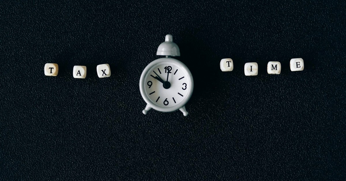 The Folly of the 80-Hour Week: Reassessing CEO Working Hours Per Week