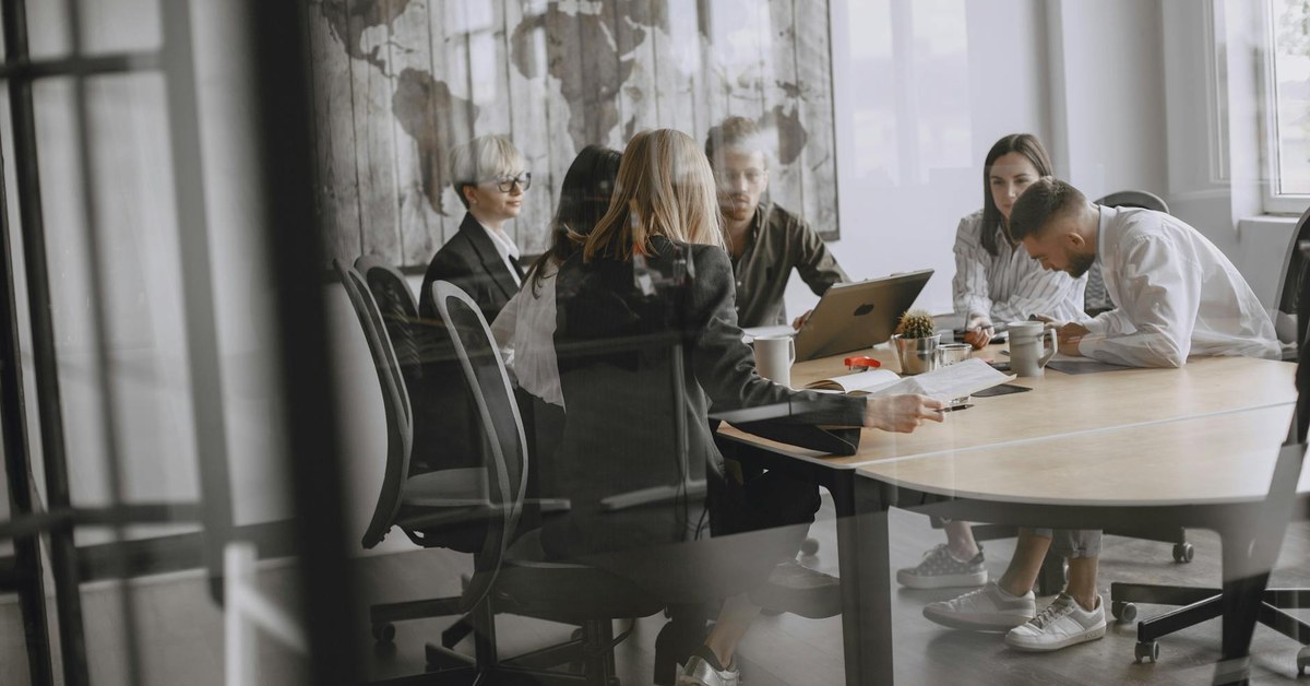 How to Replace Status Meetings with Async Updates