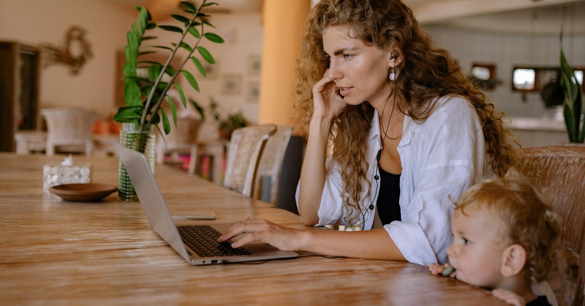 How to Travel for Business Without Losing Your Week