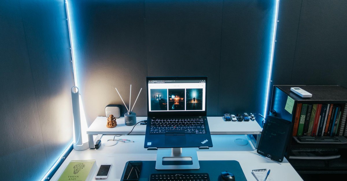 Hybrid Meeting Etiquette: Time-Savers
