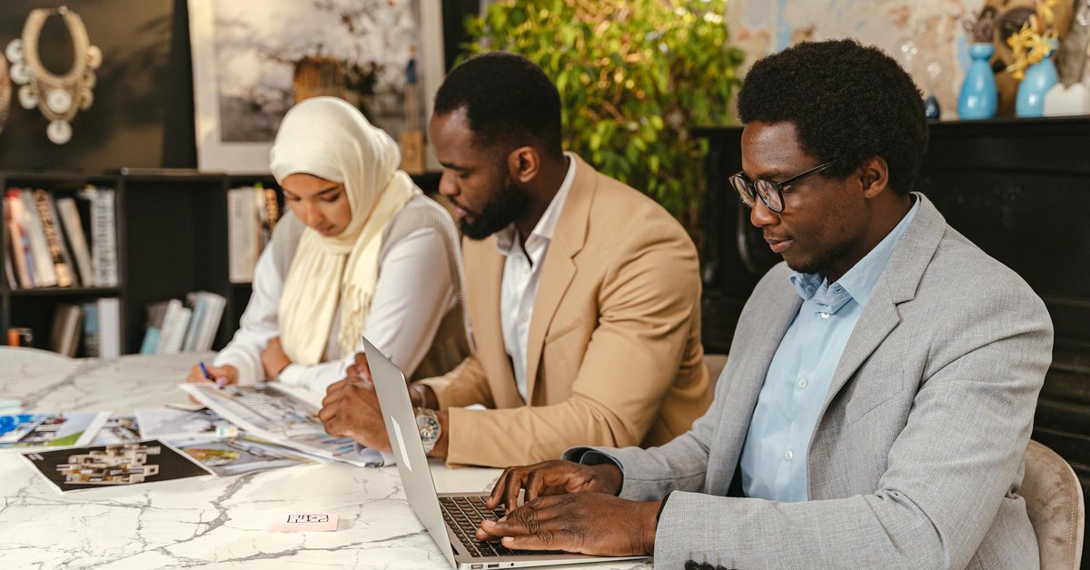 Optimising Operational Efficiency for 10-50 Employee Businesses: Strategic Imperatives for Growth