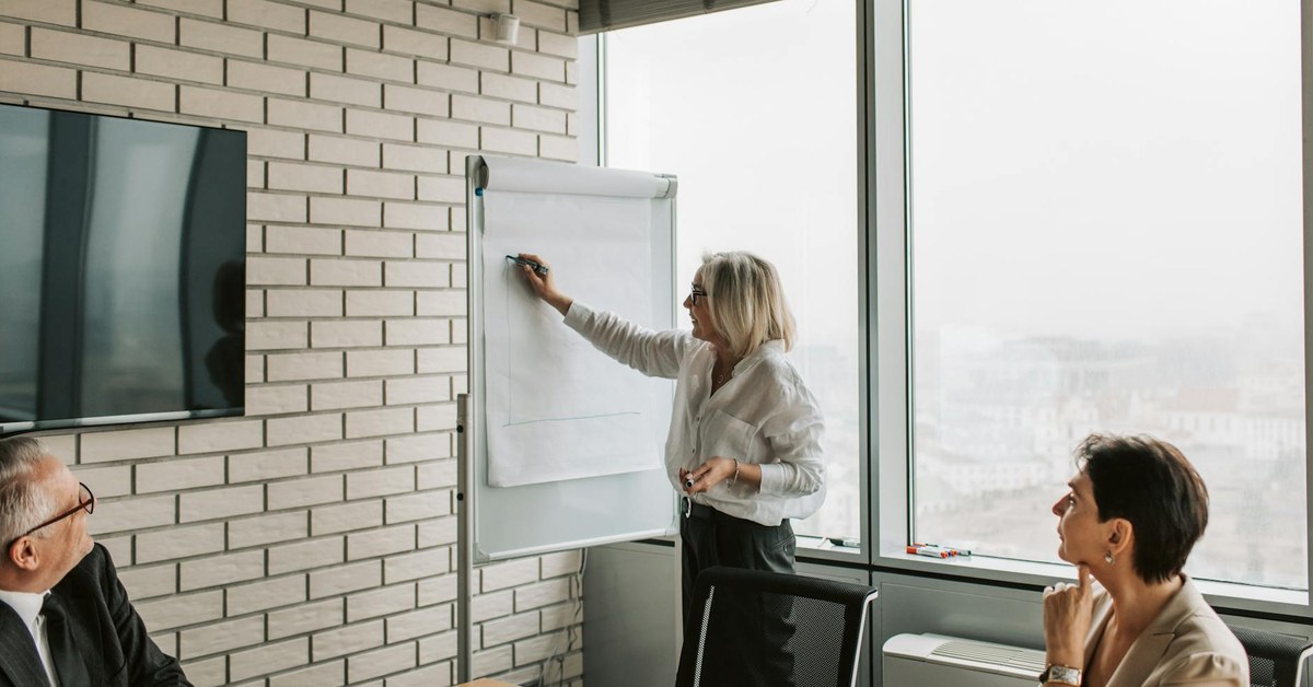 The Uncomfortable Truth: Should My Business Hire a Fractional COO?