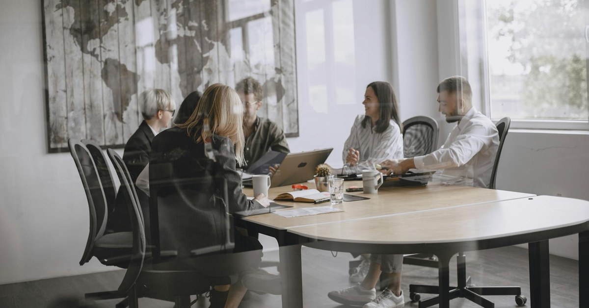 The Brainstorm Meeting Myth: Why Groups Don't Generate Better Ideas