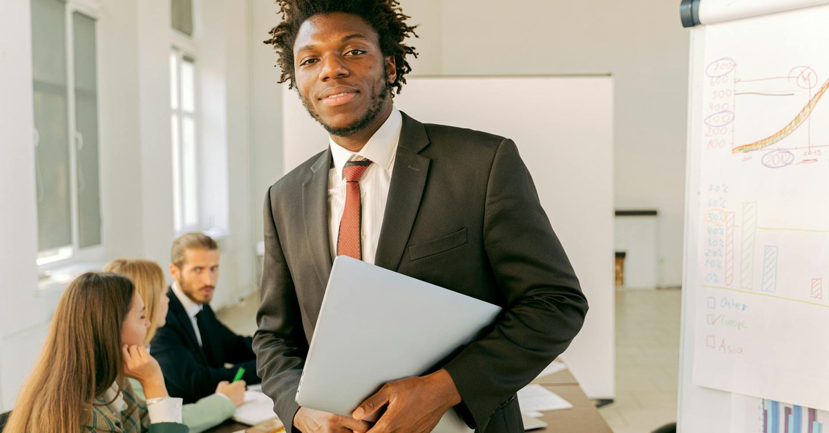 The Knowledge Management Challenge at Scale