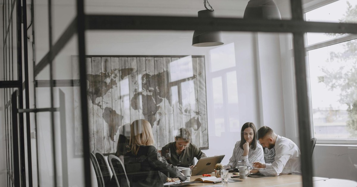The Meeting Cost Calculator: What That 1-Hour Meeting Really Costs