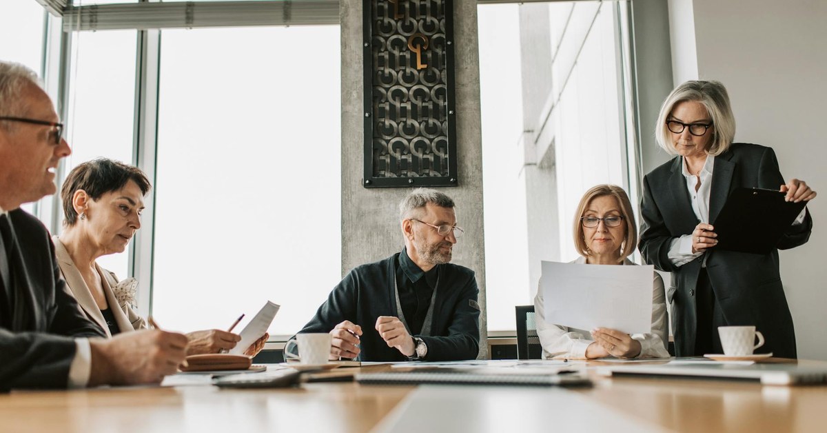 The Meeting-Free Company: Can It Actually Work?