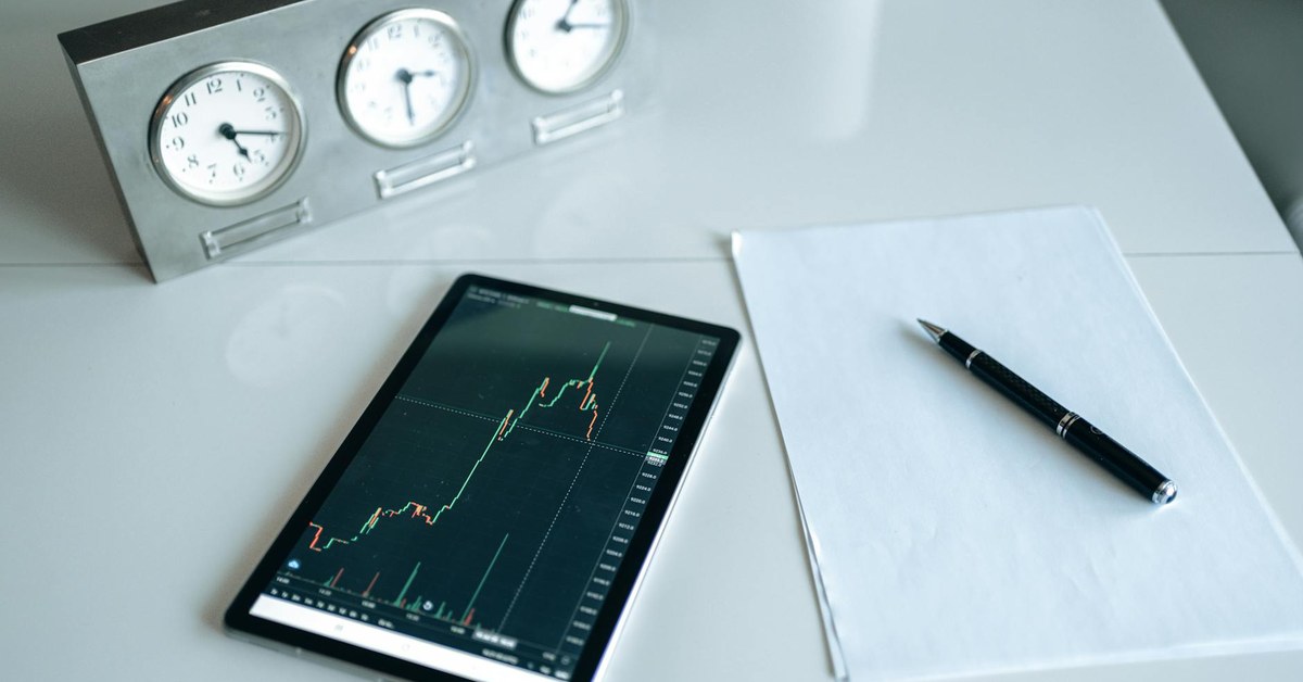 Time Audit in Financial Advisory Firms: A Senior Adviser Perspective