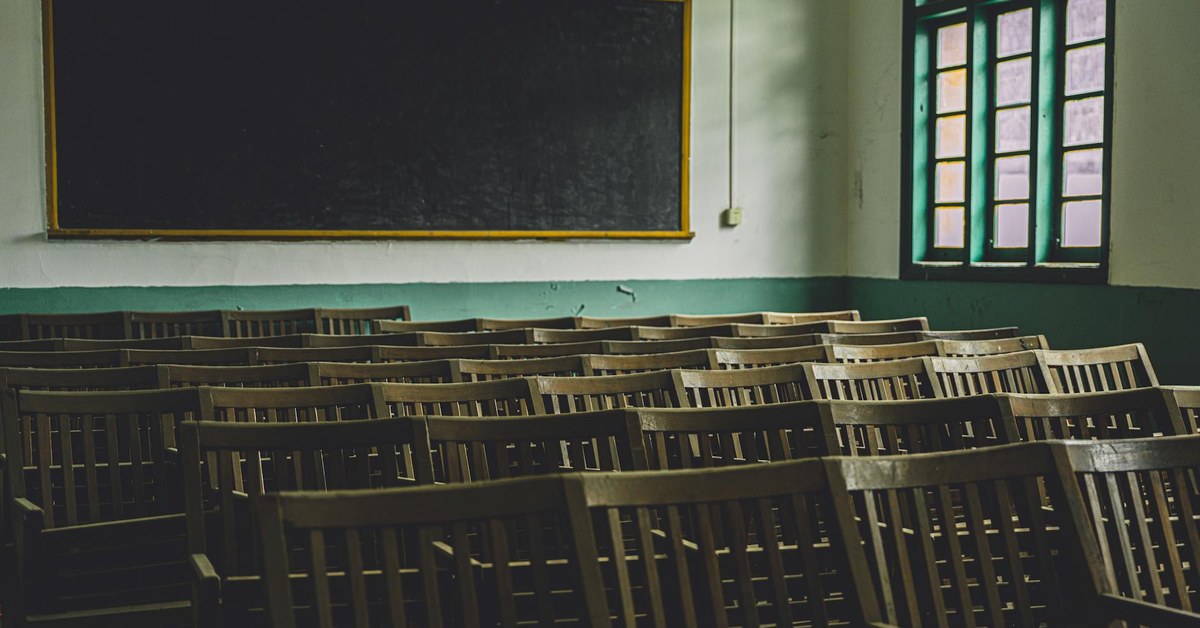 Reclaiming Scholarly Focus: Achieving Academic Research Teaching Time Balance in Higher Education