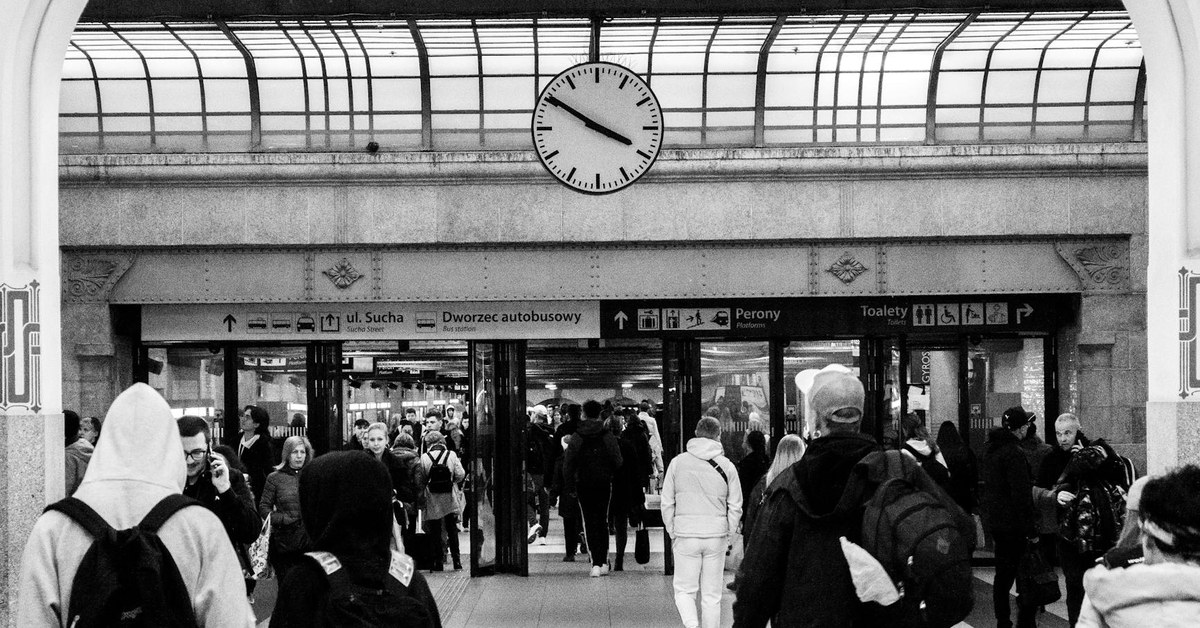 Optimising Strategic Time Management for Retail Owners