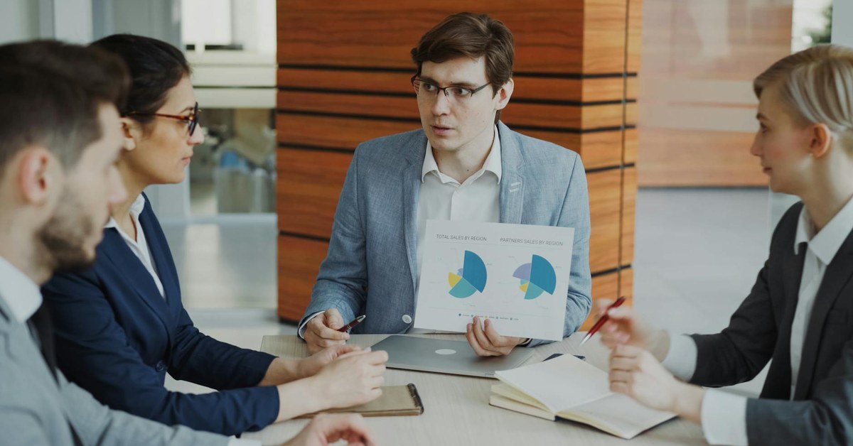 Walking Meetings: Do They Actually Work for Senior Leaders?