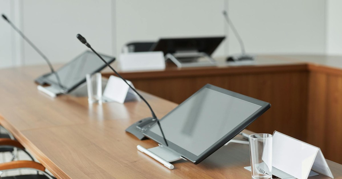 Walking Meetings and Executive Productivity: Unlocking Strategic Advantages