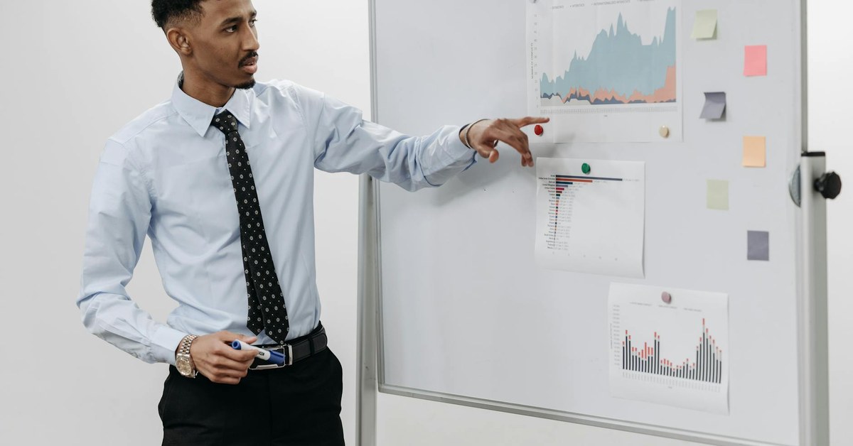 What Free AI Tools Should Small Businesses Use: A Strategic Assessment for Leaders