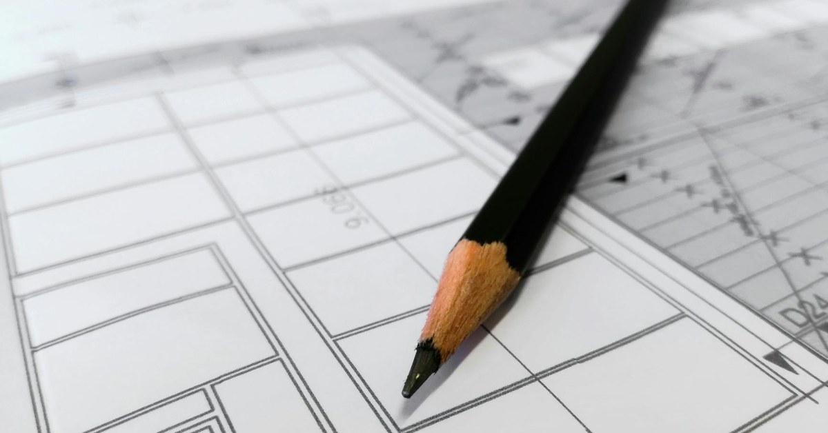 Understanding the Critical Difference: COO Versus Operations Manager Role