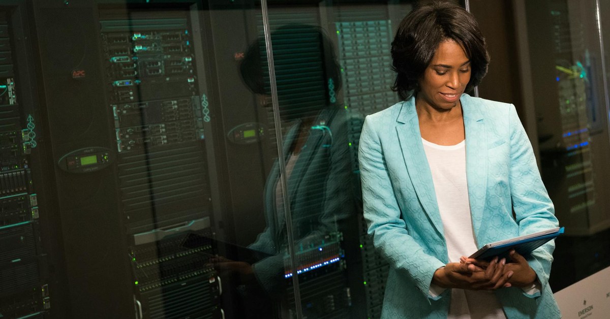 Strategic Imperatives: When to Use Automation vs AI in Enterprise Operations