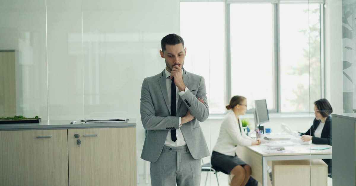Why Your Email Signature Needs Response Time Expectations