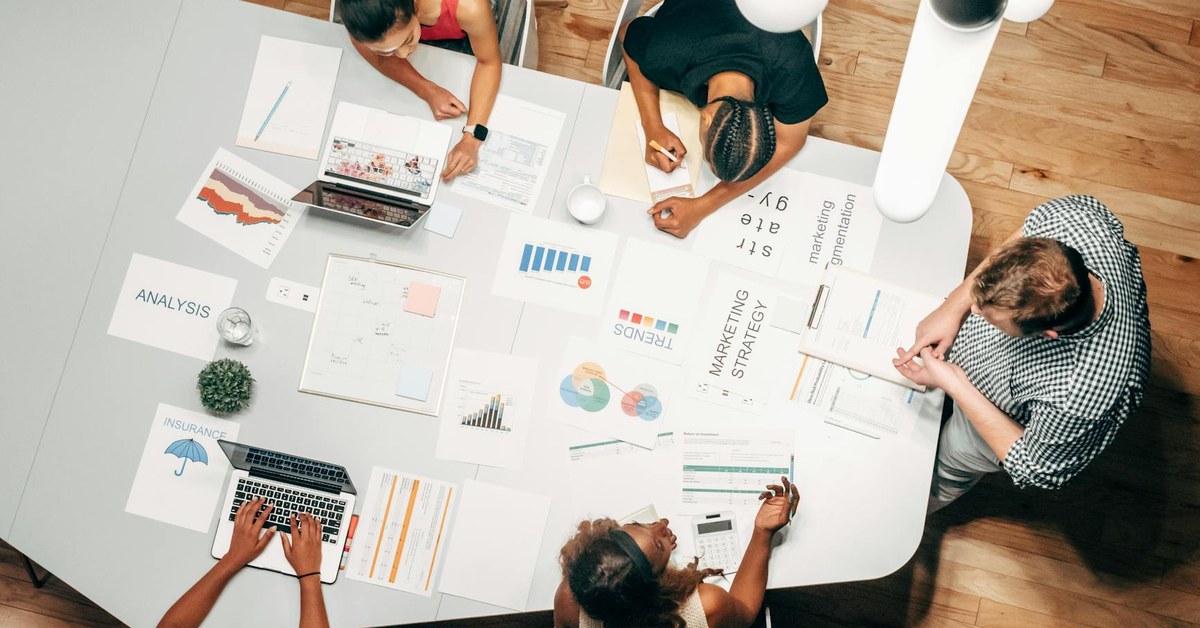 Understanding Work Hours And Productivity in Ireland Business: A Strategic Analysis for Global Leaders